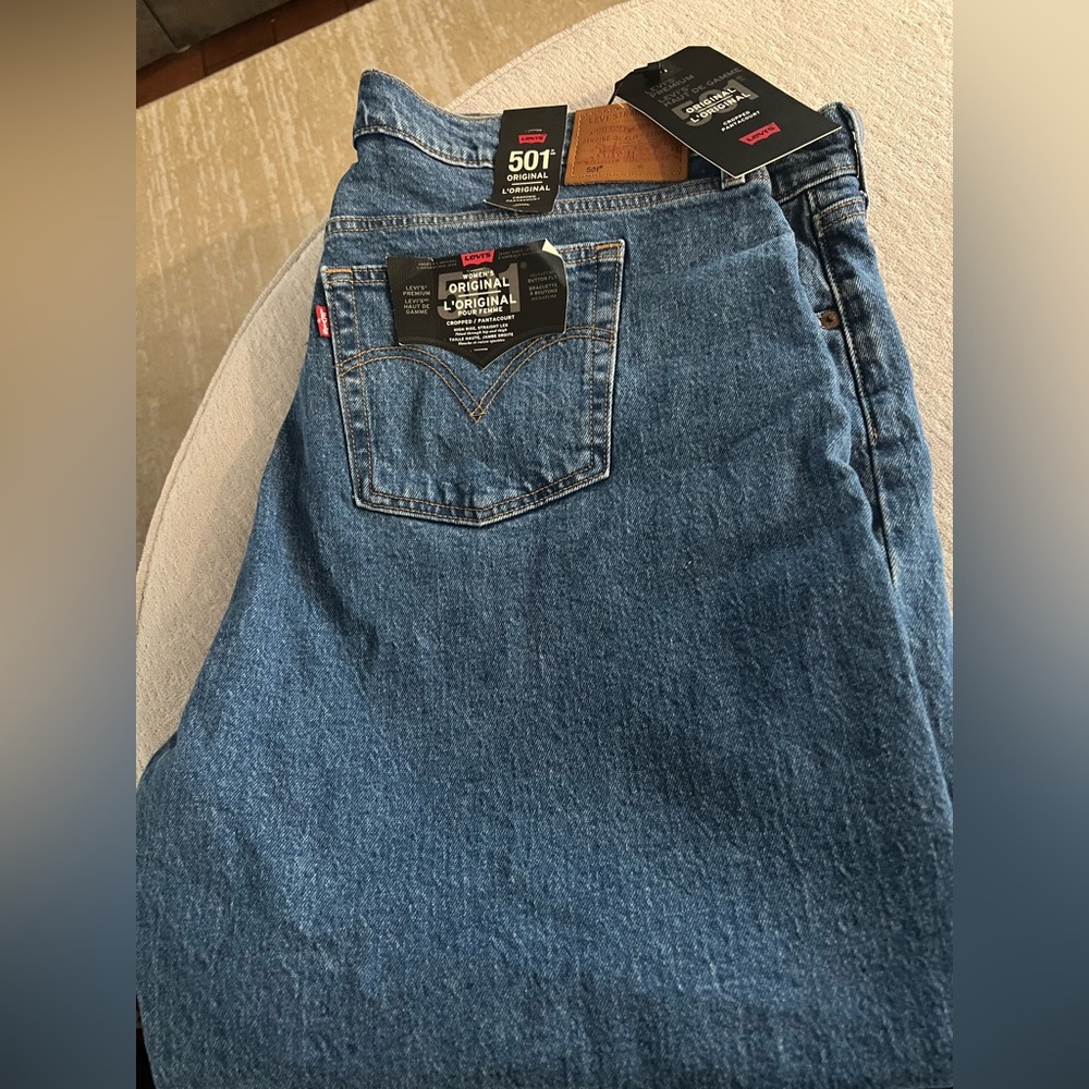 Levi's Womens Straight 501 Jeans in Classic Blue Denim